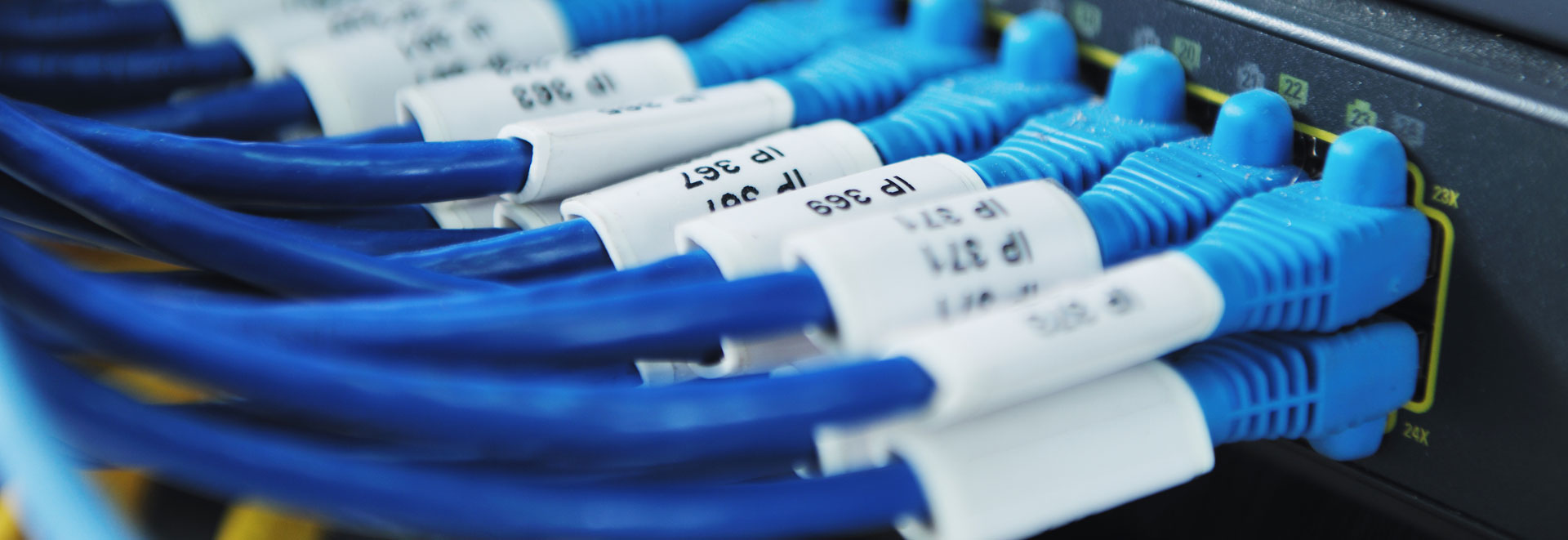 qodef-fullwidth-slider